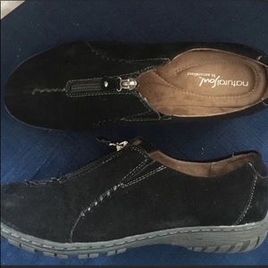 Natural Soul Naturalizer 9 1/2 Zipper Closure